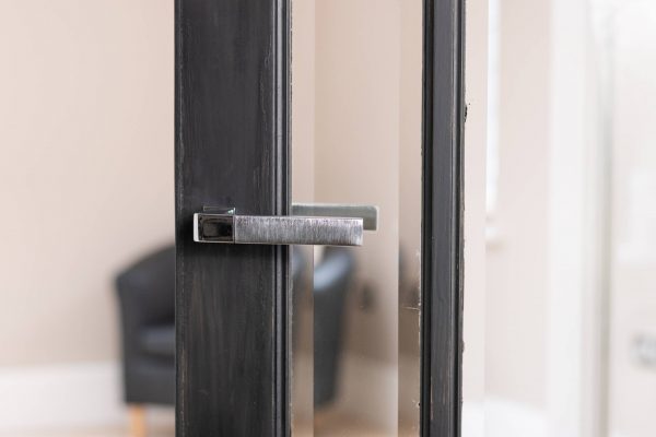 FCS255SCPC Forme Asti Lever Door Handle on Concealed Square Rose - Satin Chrome/Polished Chrome - Image 2