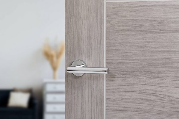 FMR236PC Forme Elle Lever Door Handle on Minimal Round Rose - Polished Chrome - Image 2
