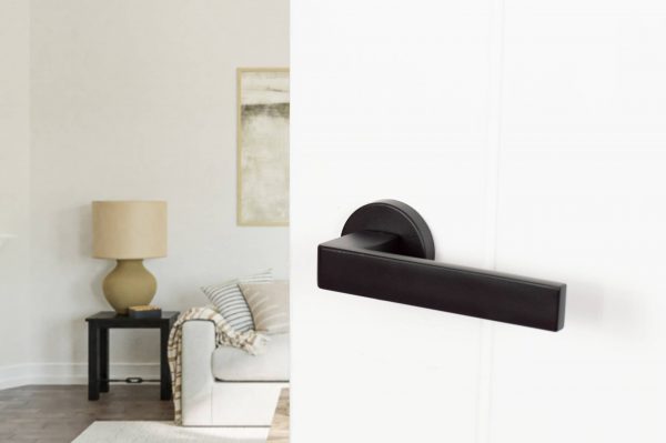 FMR254MB Forme Asti Lever Door Handle on Minimal Round Rose - Matt Black - Image 2