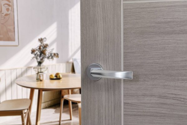 FMR268SC Forme Crystal Lever Door Handle on Minimal Round Rose - Satin Chrome - Image 2
