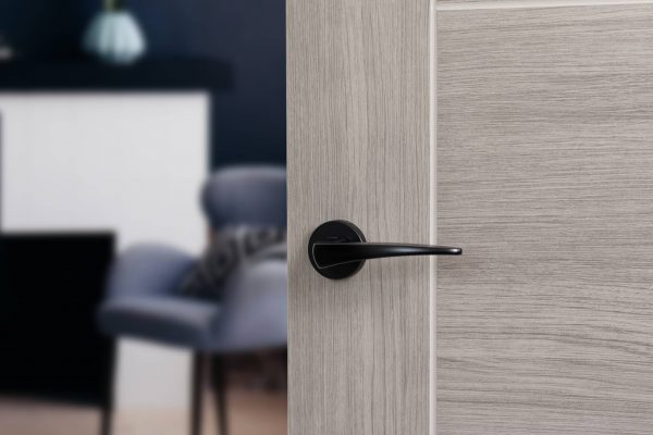 FMR272MB Forme Foglia Lever Door Handle on Minimal Round Rose - Matt Black - Image 2