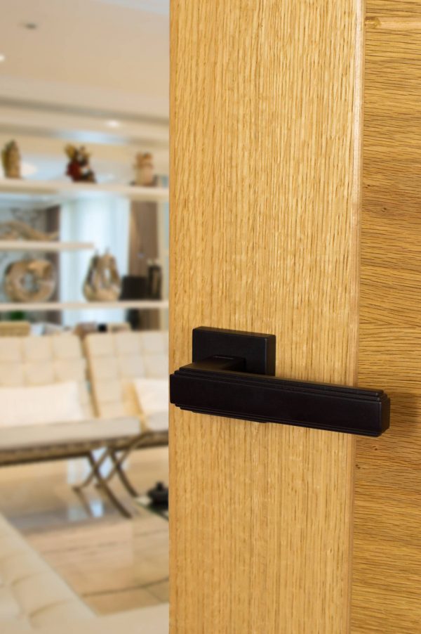 FMS293MB Forme Alila Lever Door Handle on Minimal Square Rose - Matt Black - Image 2