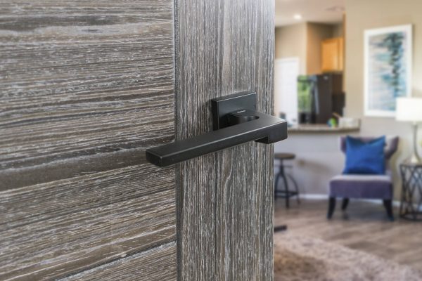 FMS430MB Forme Ginevra Lever Door Handle on Minimal Square Rose - Matt Black - Image 2
