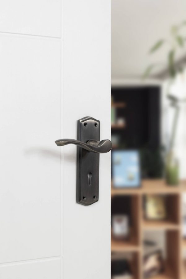OE178KMBN Old English Warwick Key Lever Door Handle on Backplate - Matt Gun Metal - Image 2