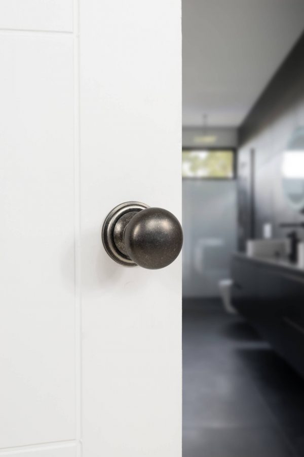 OE58MMKDS Old English Harrogate Solid Brass Mushroom Mortice Knob on Concealed Fix Rose - Distressed Silver - Image 2