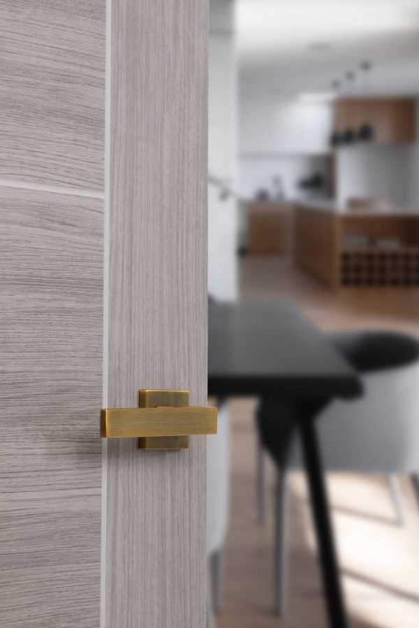 SP217WAB Senza Pari Panetti Lever Door Handle on Flush Square Rose - Weathered Antique Bronze - Image 2